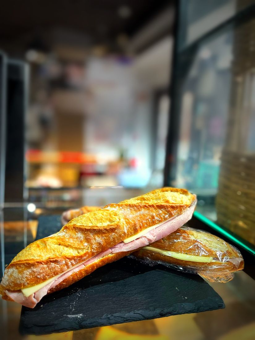 Baguette jambon-fromage
