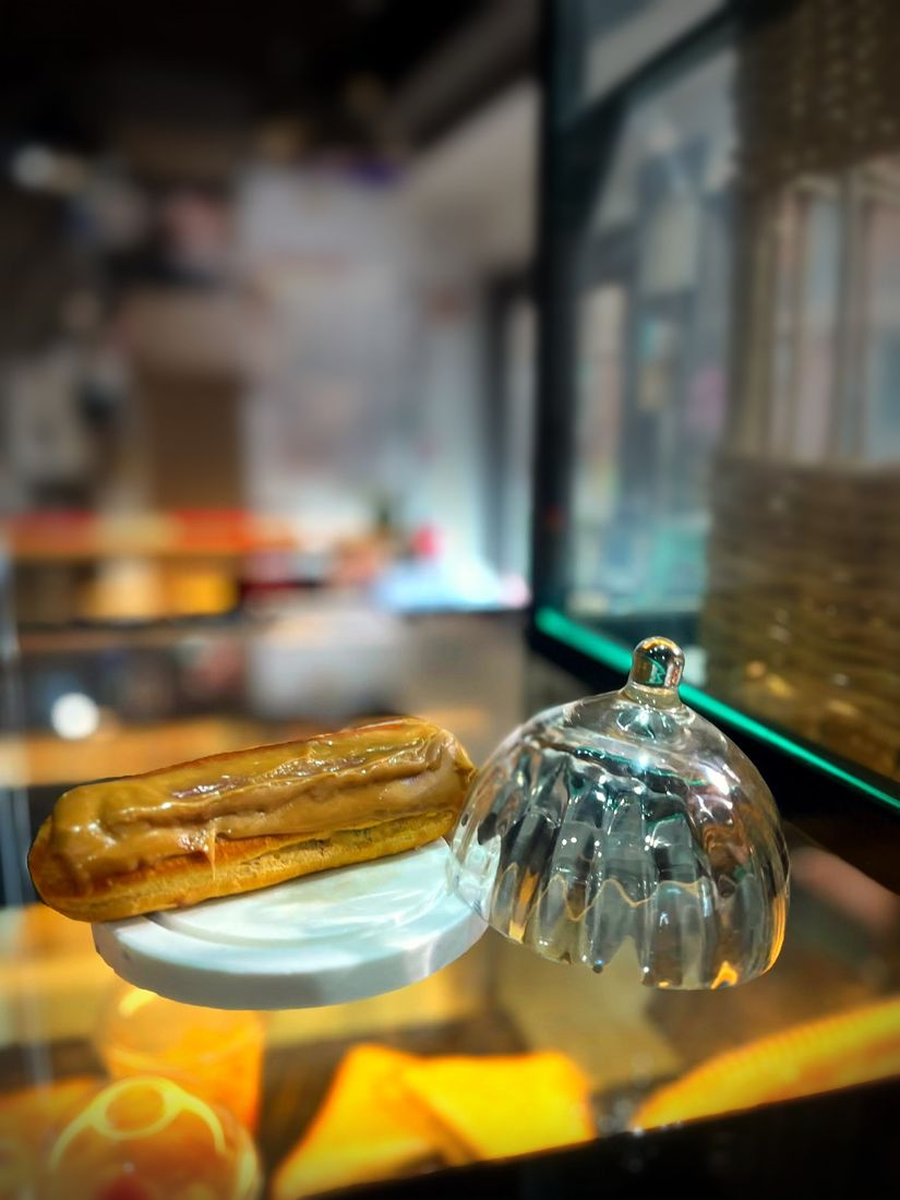 Éclair caramel